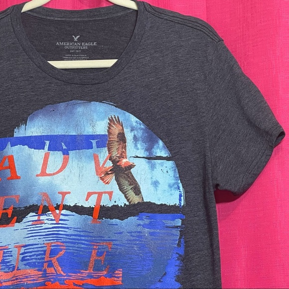 AMERICAN EAGLE GRAPHIC TEE SIZE S - Picture 4 of 8